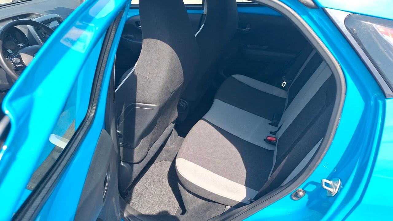 Toyota Aygo 1.0 VVT-i 69 CV 5 porte x-cool TSS