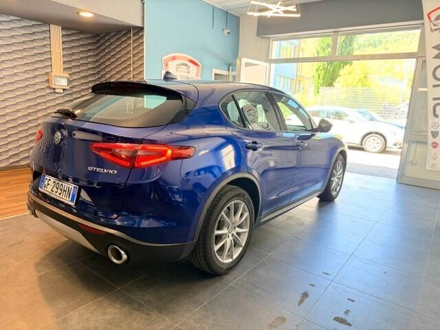 Alfa Romeo Stelvio 2.2 Turbodiesel 190 CV AT8 RWD Executive