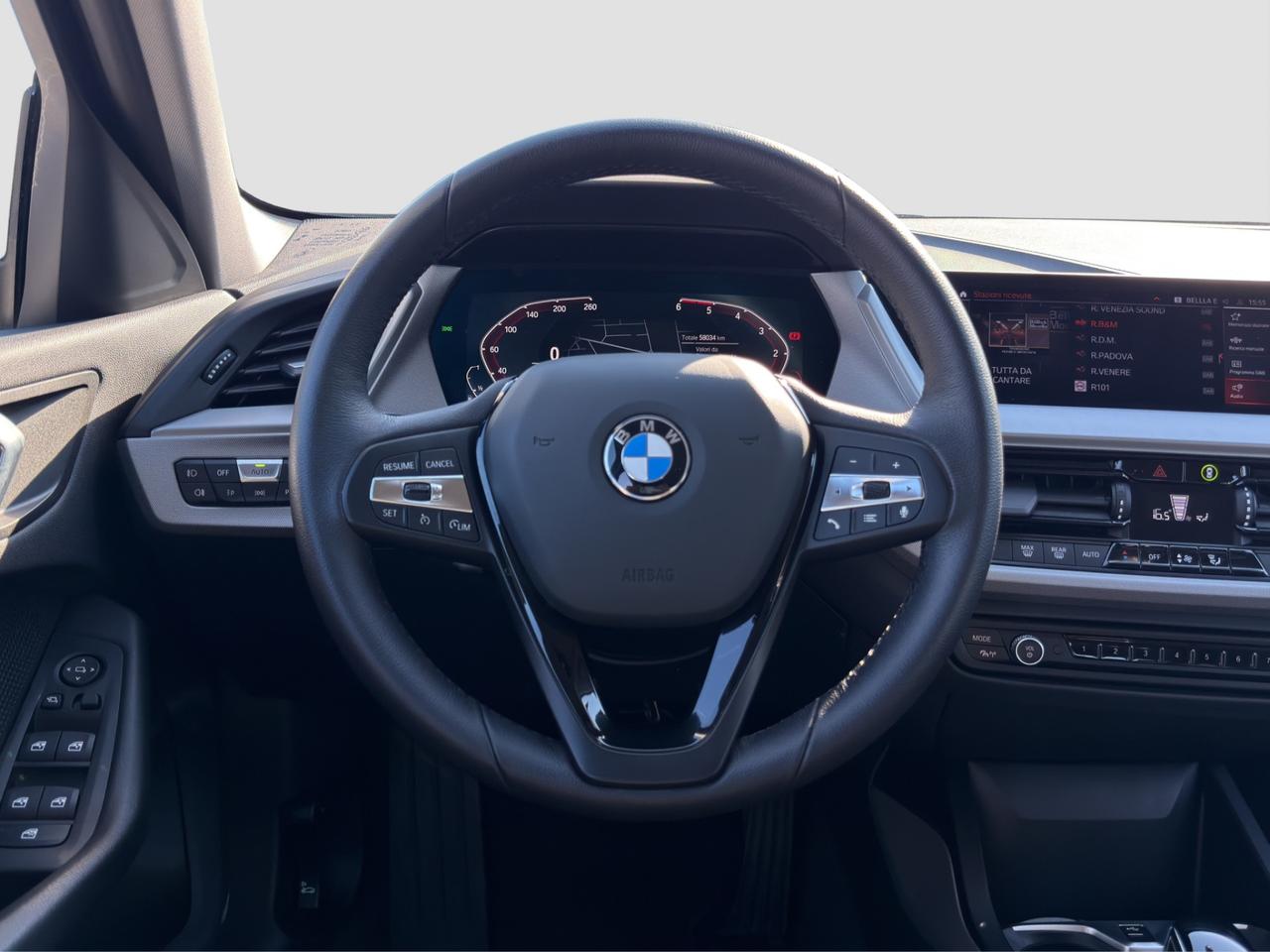 BMW Serie 1 (F40) 116d BUSINESS ADVANTAGE