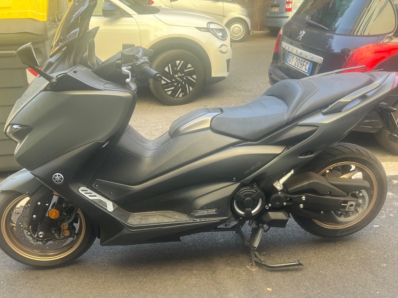 Yamaha T Max 560