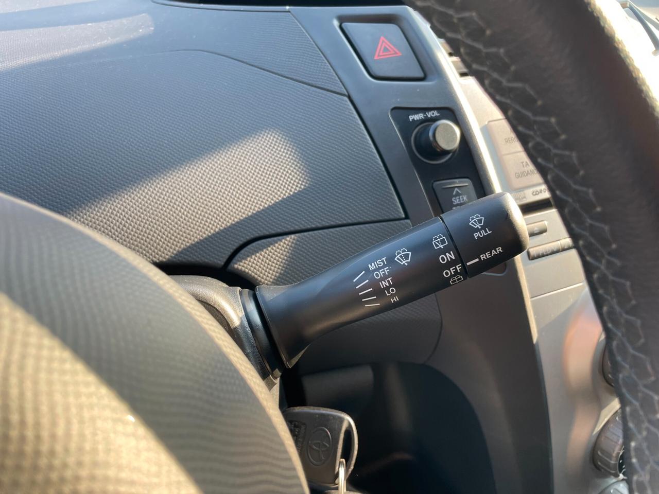 Toyota Yaris 1.3 5 porte Sol KM REALI!!! NEOPATENTATI OK