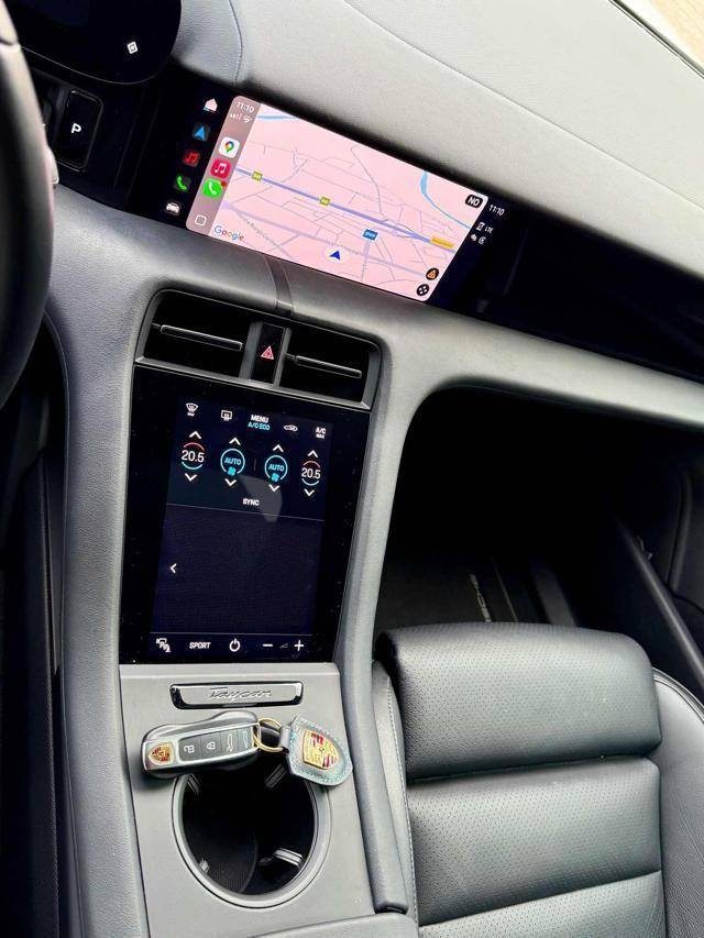 PORSCHE Taycan Taycan