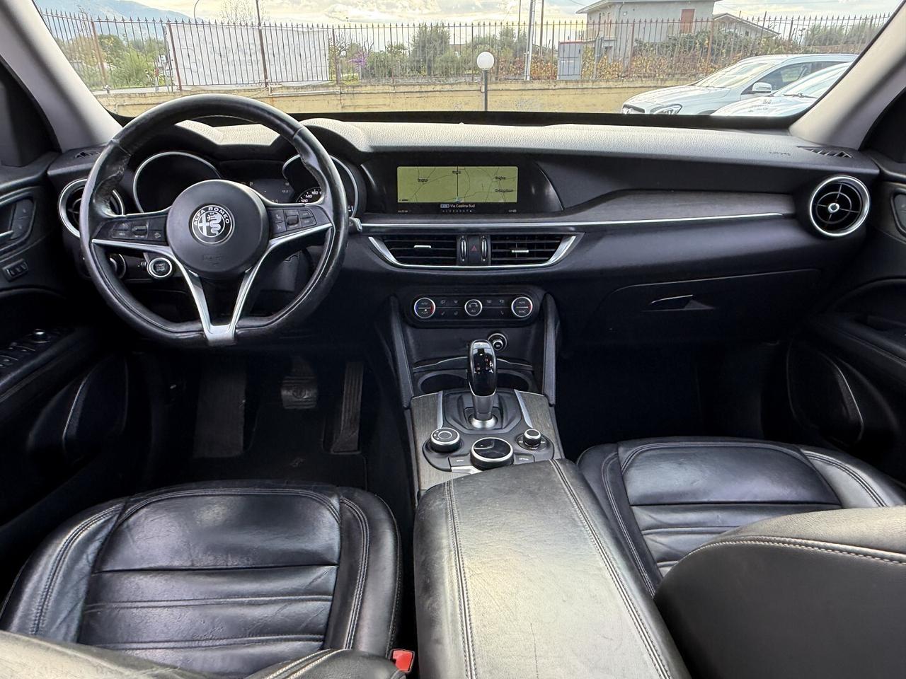 ALFA ROMEO STELVIO AT8 Q4 EXECUTIVE