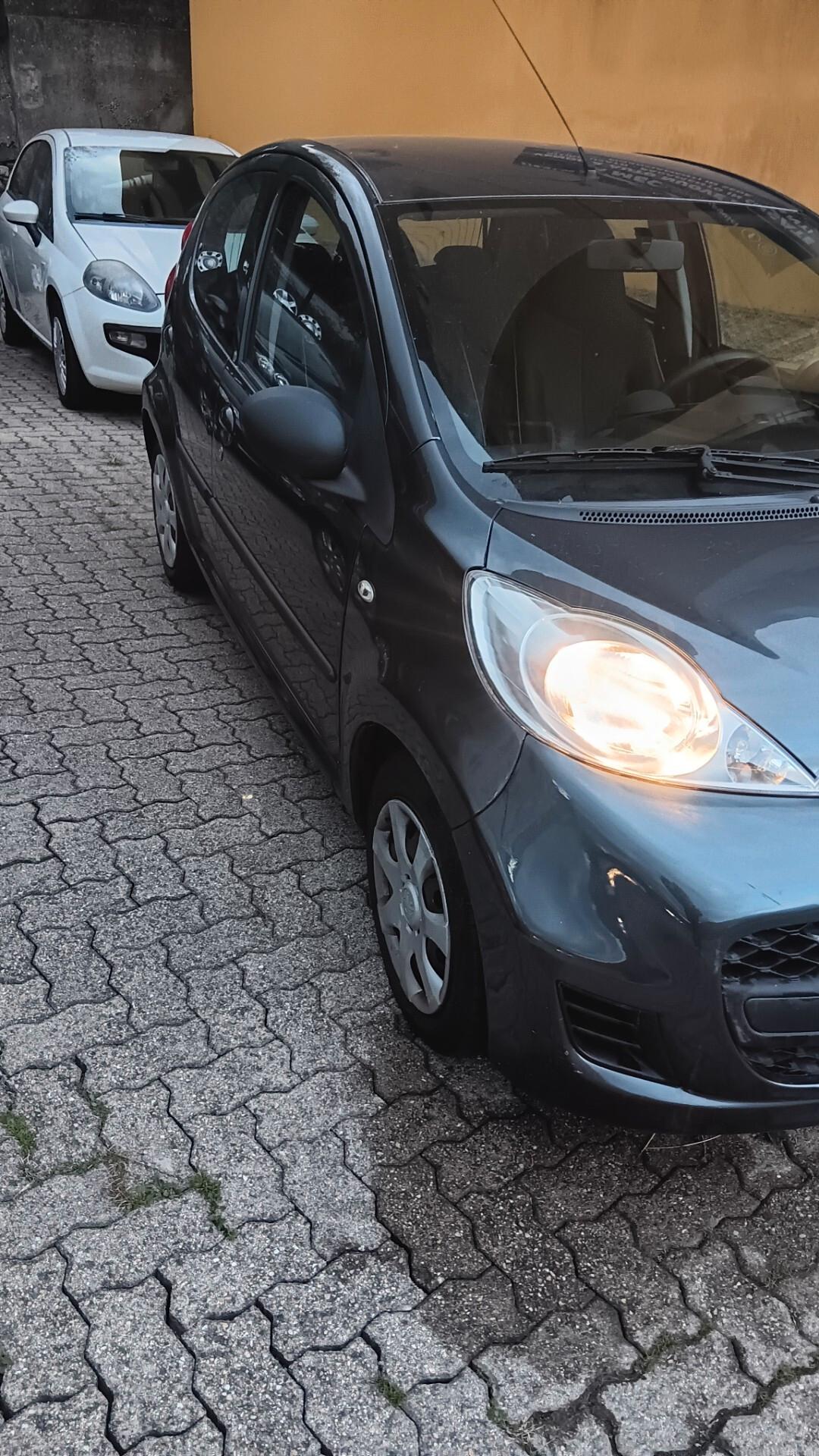 Peugeot 107 1.0 68CV 5p. Plaisir