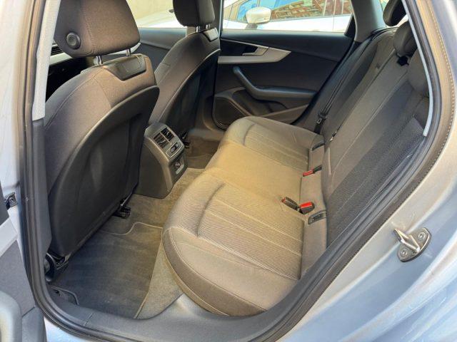 AUDI A4 Avant 30 TDI 136 CV S Tronic Business