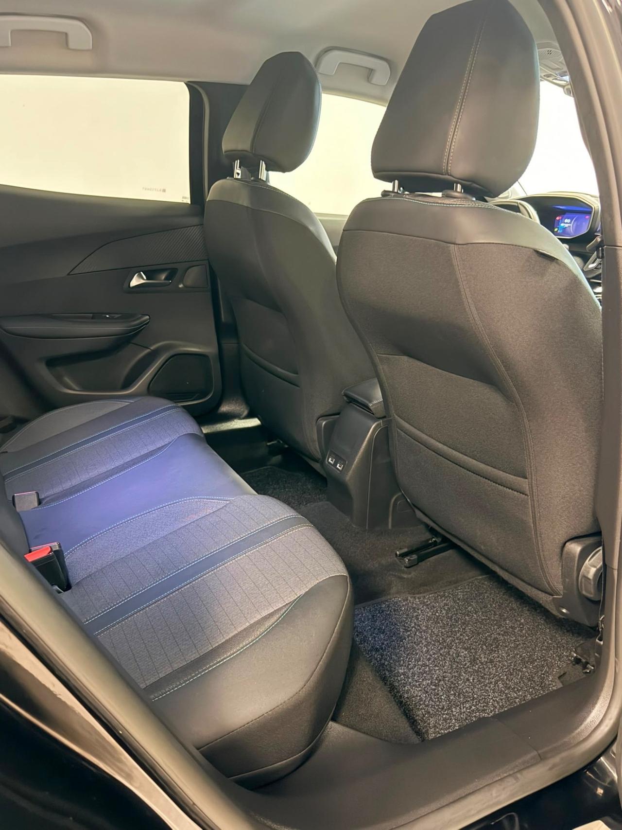 Peugeot 2008 BlueHDi 110 S&S Allure Pack