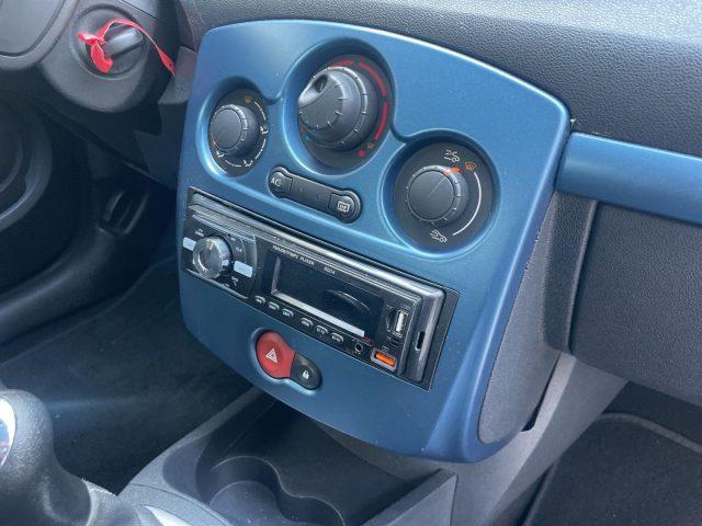 RENAULT Clio 1.2 BENZ 75 CV 16V 5 porte ADATTA A NEOPATENTATI