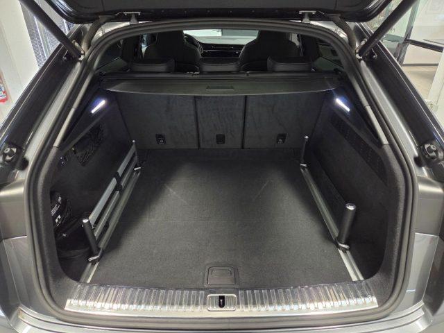 AUDI Q8 55 TFSI quattro Sline IVA ESPOSTA