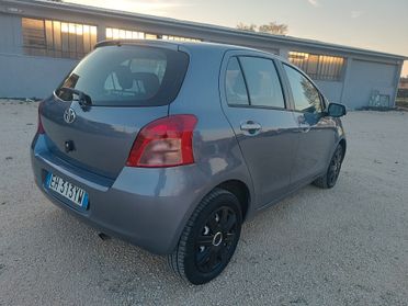 Toyota Yaris 1.3 benzina