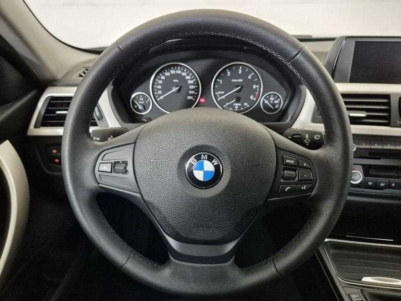 BMW Serie 3 Touring Serie 3 F31 2012 Touring Diese 318d Touring