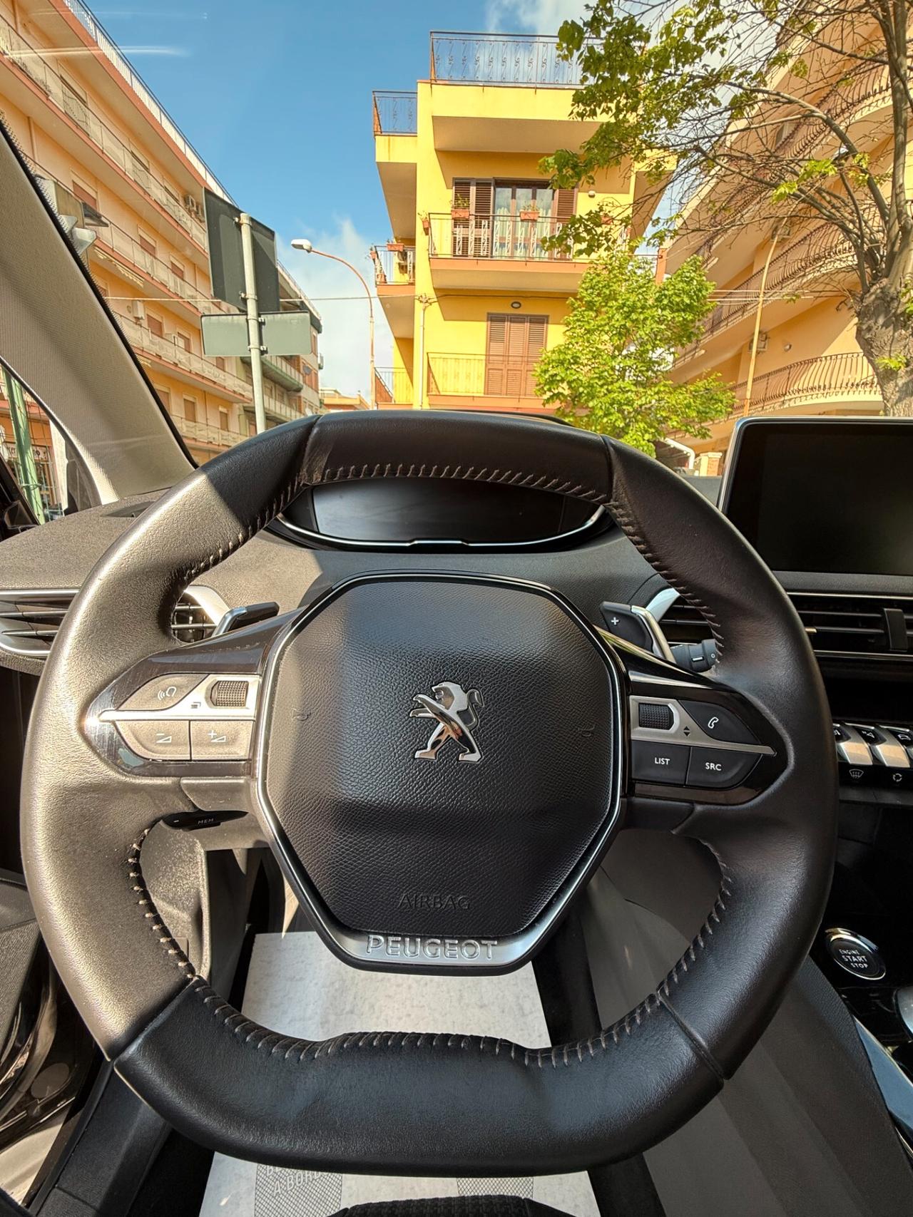 Peugeot 3008 BlueHDi 130 S&S EAT8 Allure