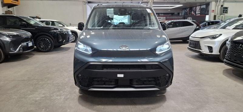 Toyota Proace City Verso Luxury 7 posti 1.5 130cv automatico L2 passo lungo