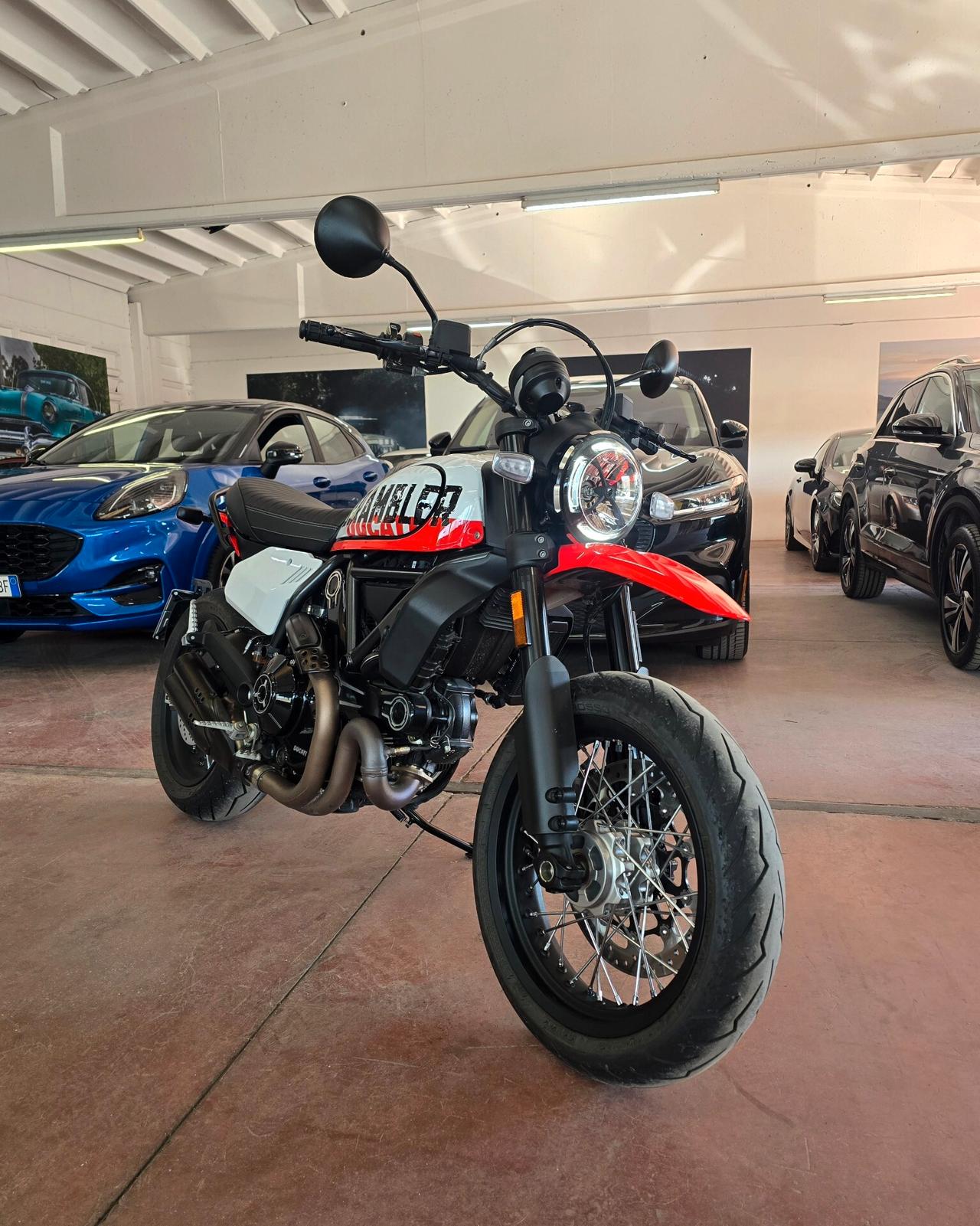 Ducati Scrambler URBAN MOTARD Nuova!