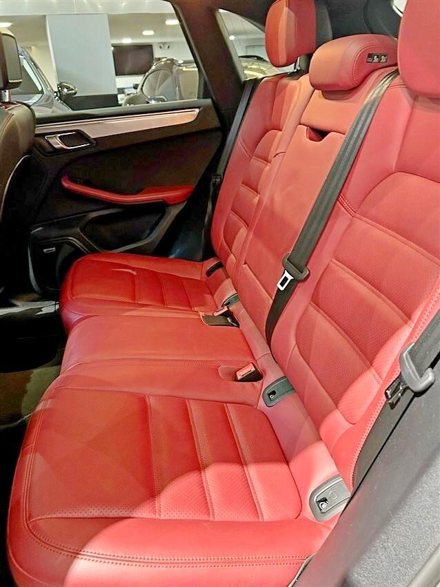 Porsche Macan 2.9 Turbo