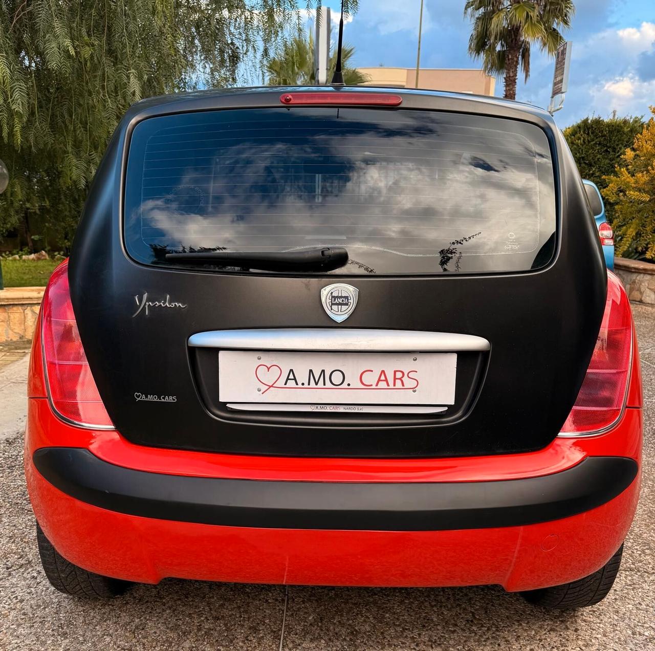 Lancia Ypsilon 1.2 Momo Design COME NUOVA IN BLACK FRIDAY