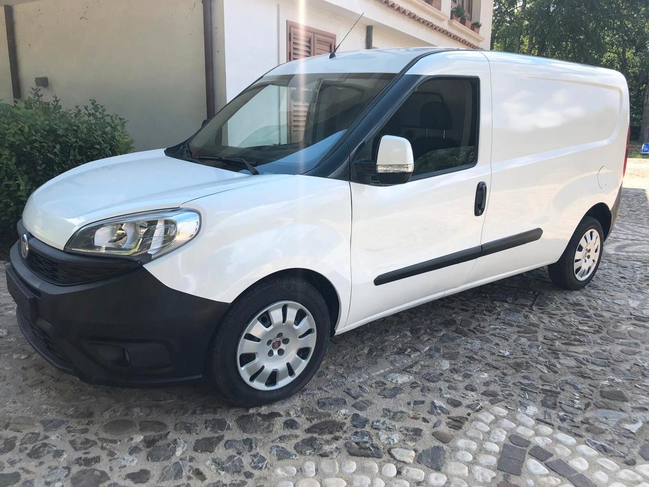 Fiat Doblò 1.6 MJT 105CV Cargo Maxi XL Lamierato SX 3 posti