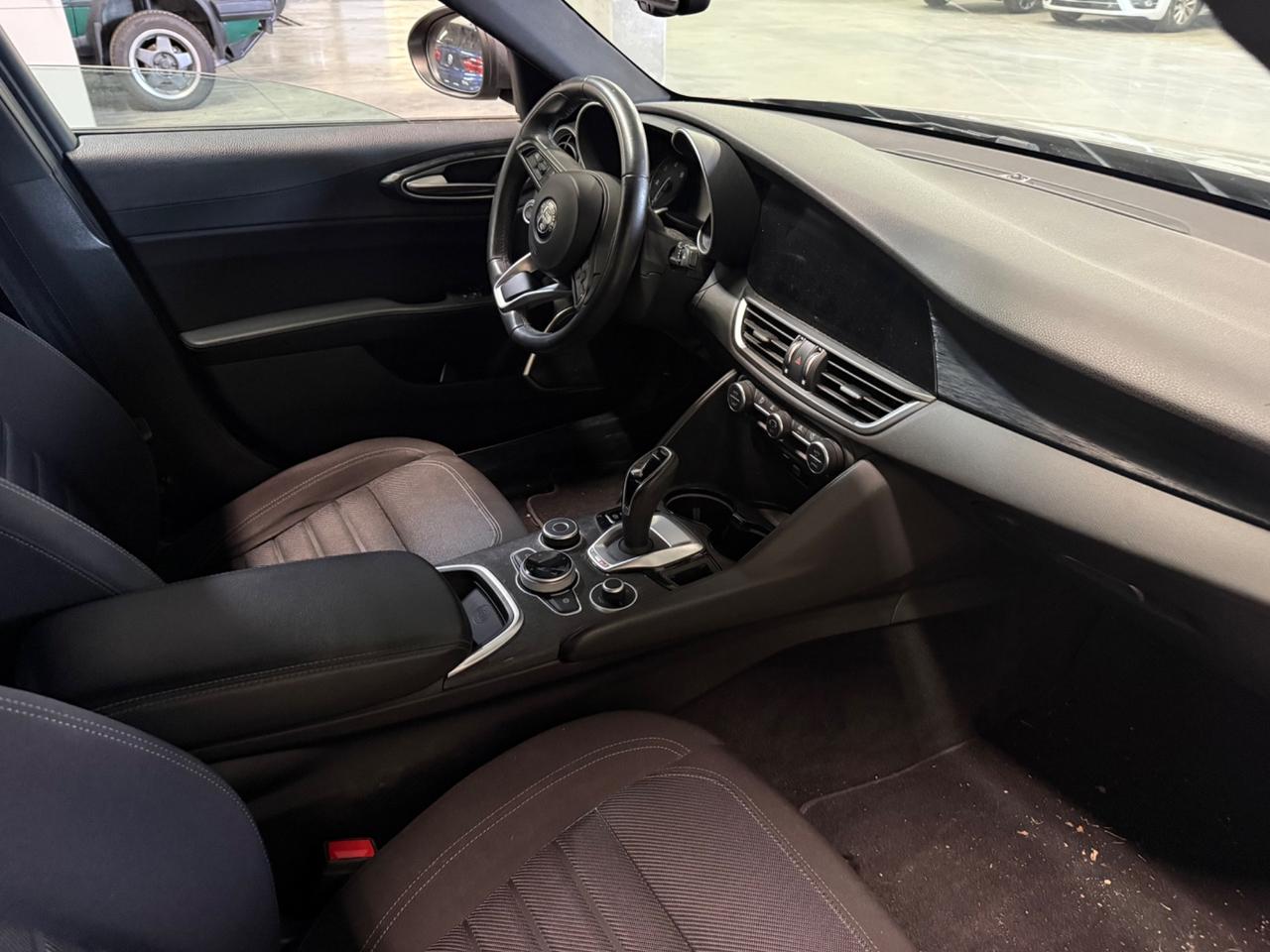 Alfa Romeo Giulia 2.2 Turbodiesel 160 CV AT8 Business