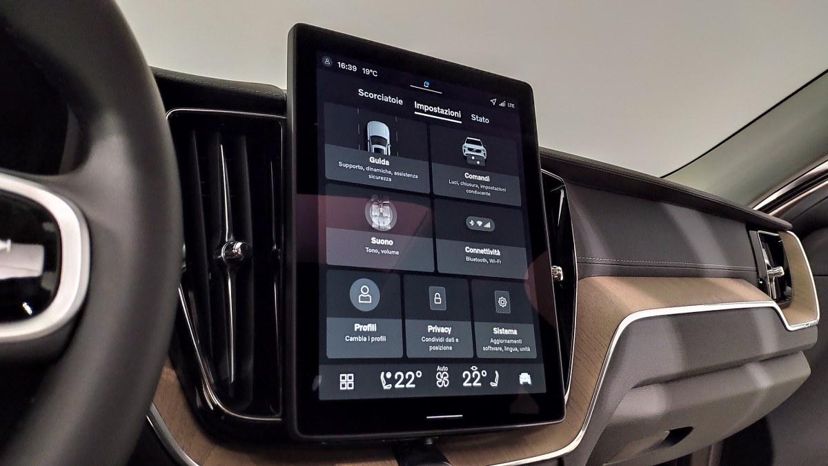 VOLVO Xc60 B5 Mild Hybrid Awd Automatico Ultra Dark