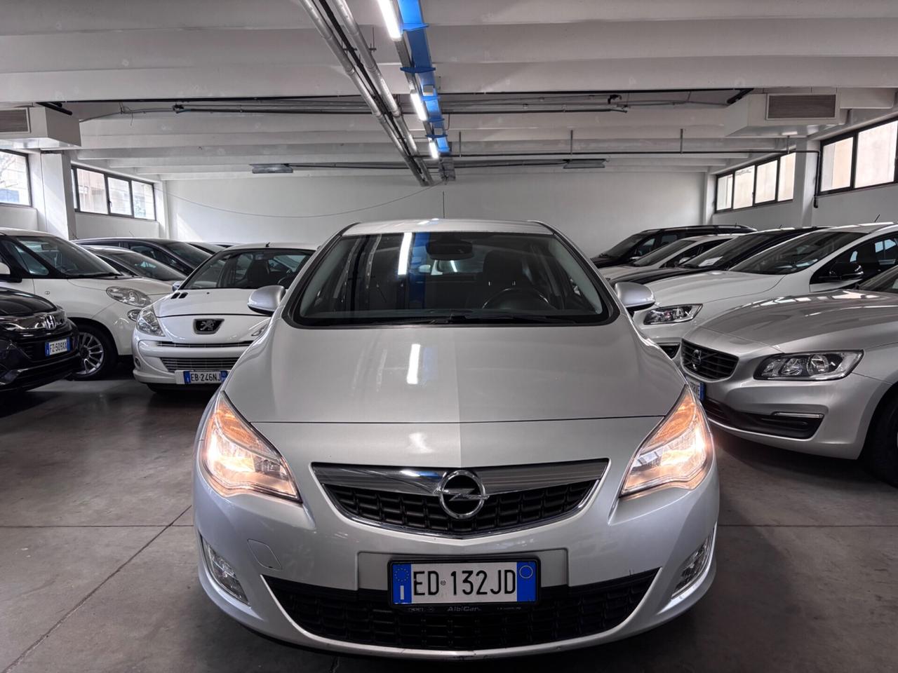 Opel Astra 1.7 CDTI 110CV 5 porte Cosmo