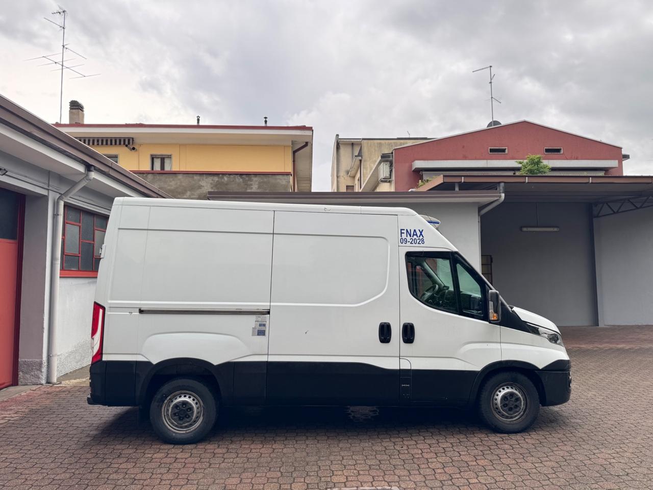 IVECO DAILY FRIGORIFERO