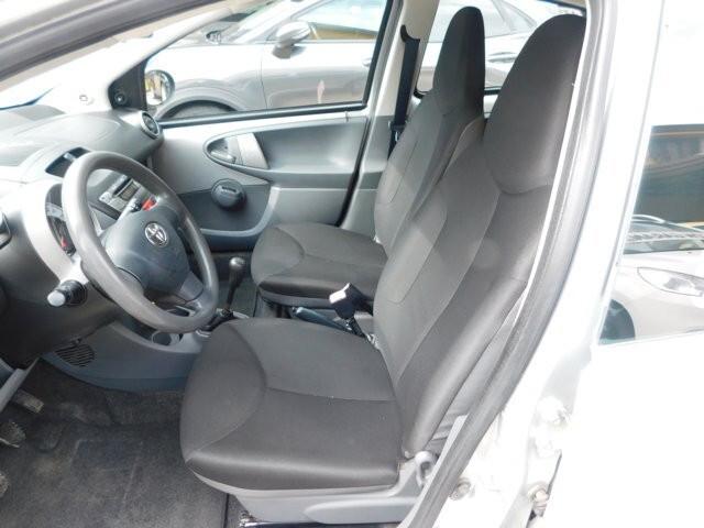 Toyota Aygo 1.0 12V VVT-i 5 porte Sol