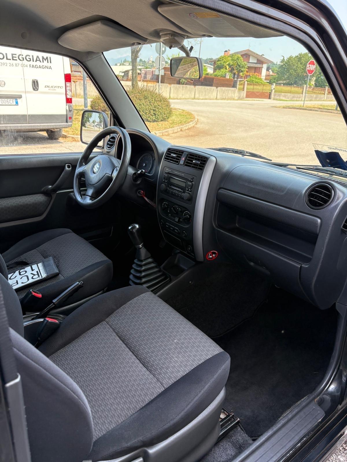 Suzuki Jimny 1.3i 16V cat 4WD JLX Più