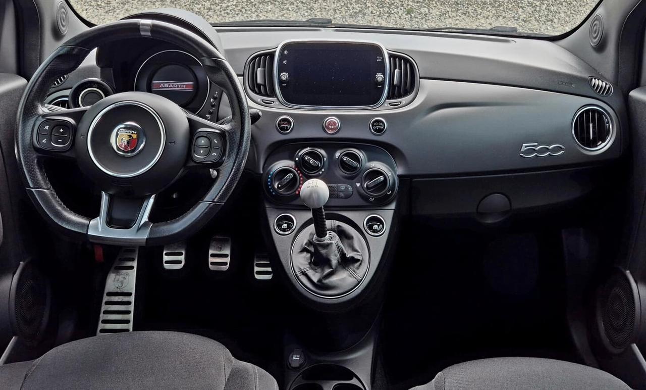 Abarth 595 1.4 Turbo T-Jet 165 CV Pista