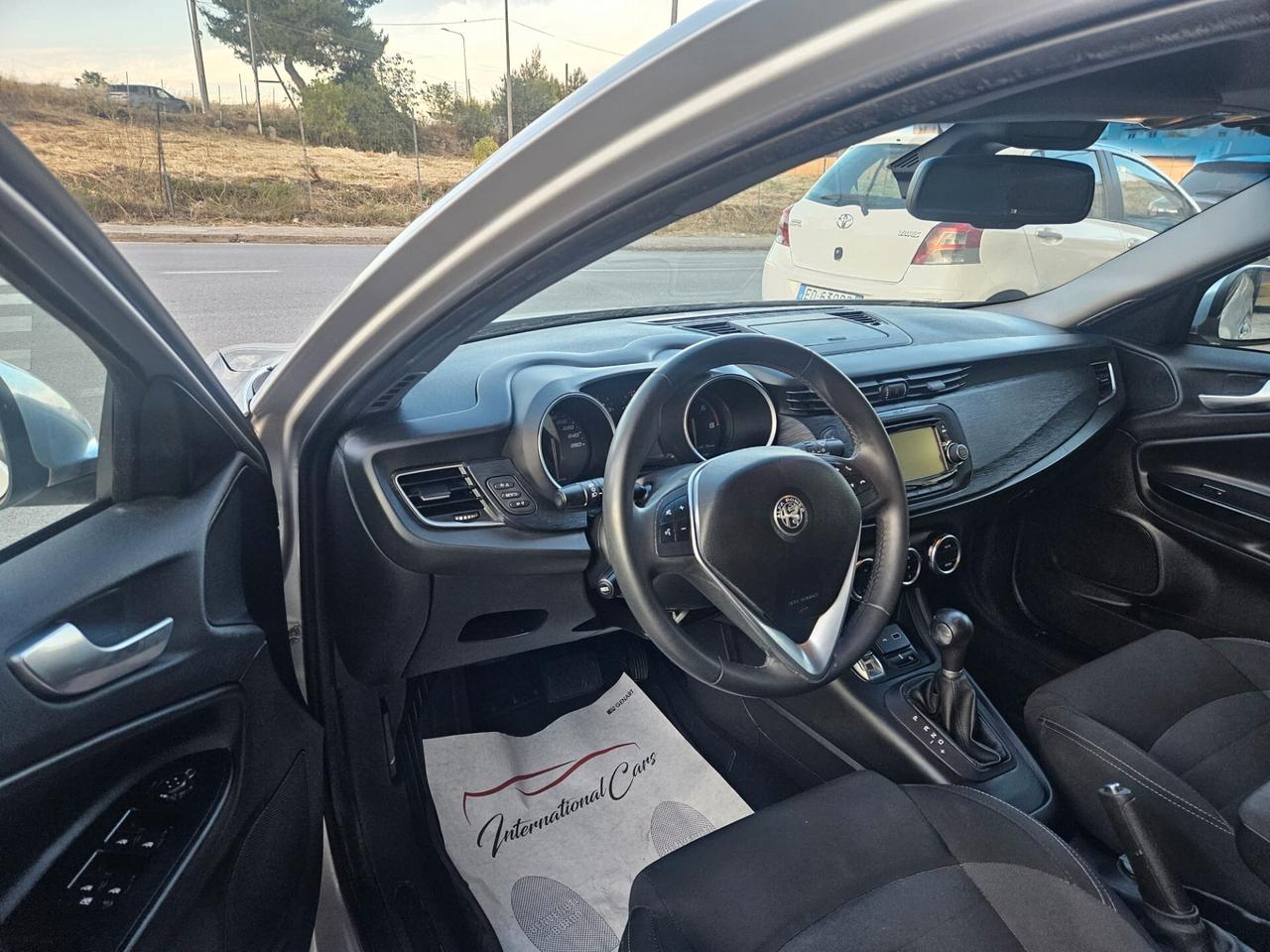 ALFAROMEO Giulietta 1.6 jtdm 120cv automatica full