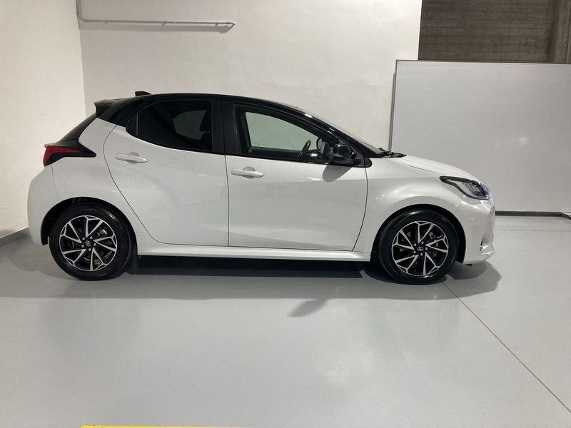 Toyota Yaris Hybrid Style MY22