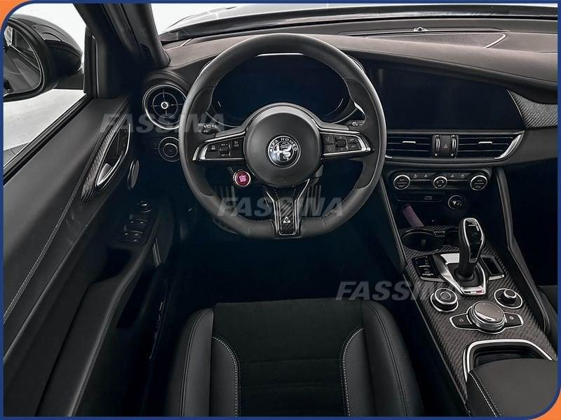 Alfa Romeo Giulia Giulia 2.9 V6 Bi-Turbo AT8 Quadrifoglio 520CV