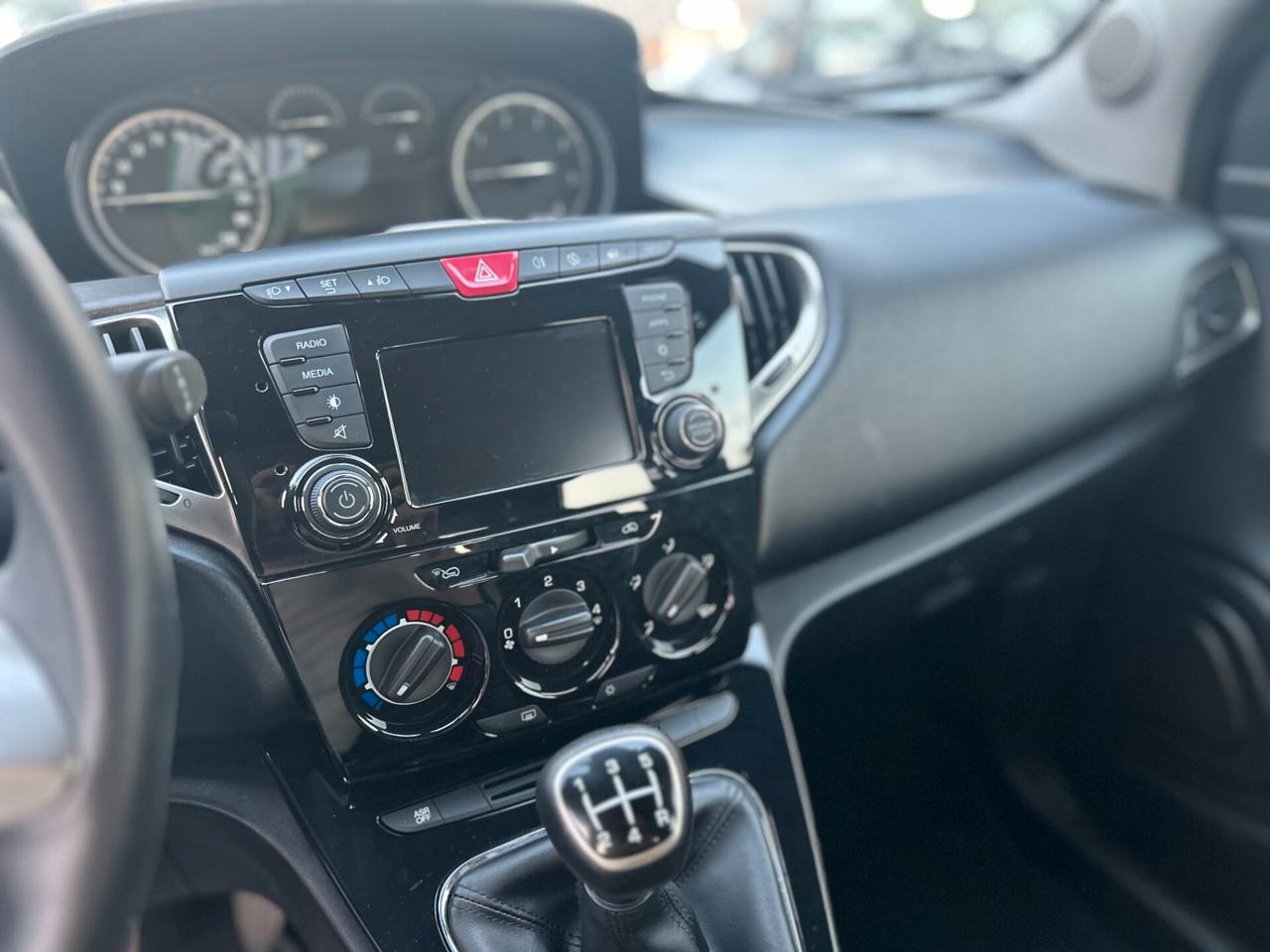 Lancia Ypsilon 1.3 MJT 16V 95 CV 5 porte S&S Gold