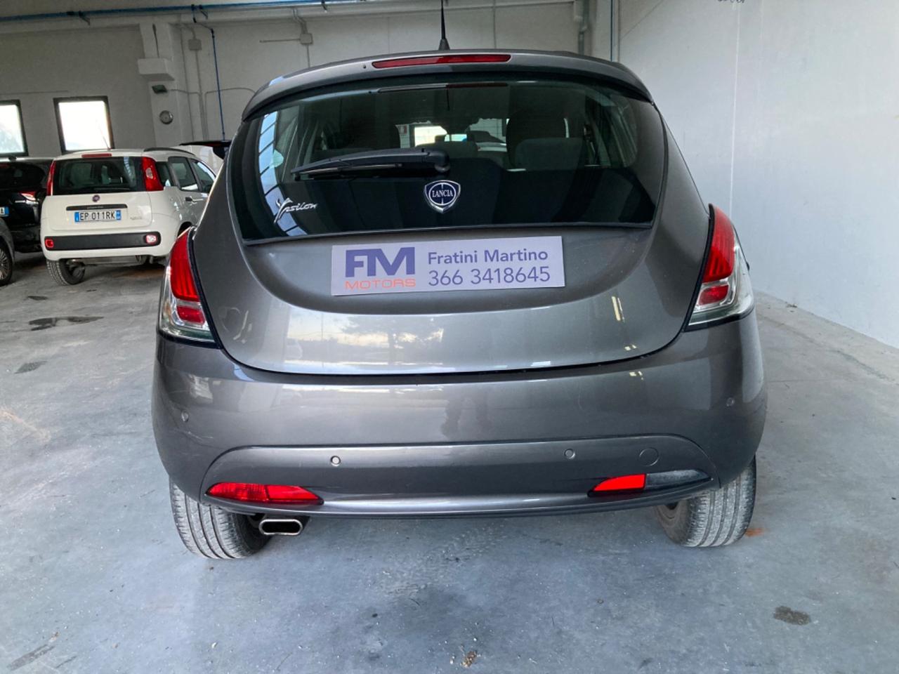 Lancia Ypsilon 1.2 69 CV 5 porte Gold per neopatentati