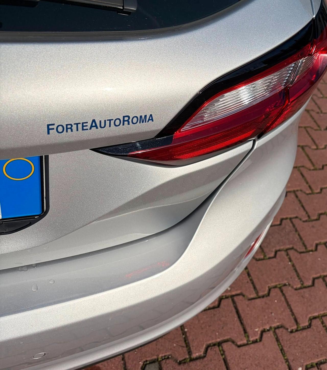 FORD FIESTA TITANIUM 5 PORTE 1.1cc