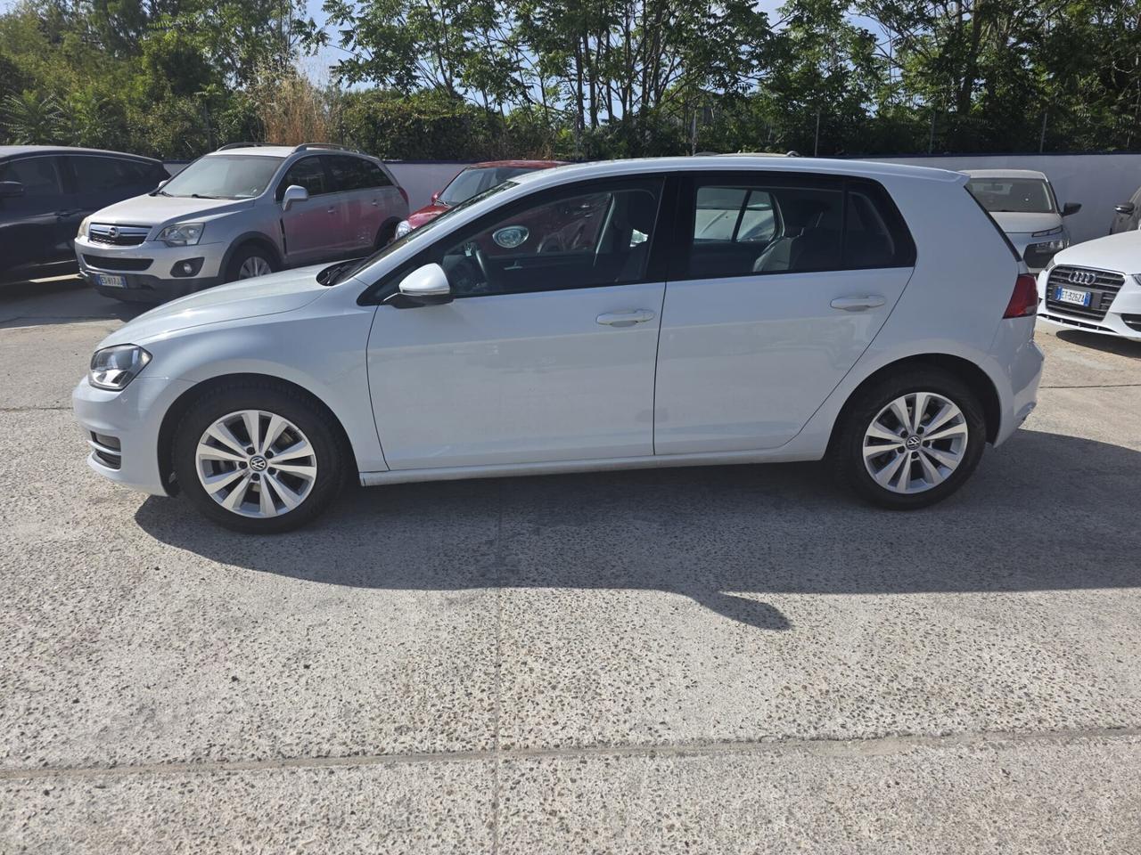 Volkswagen Golf 1.6 TDI 5p. Trendline BlueMotion Technology