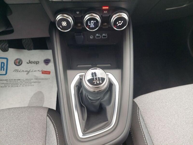 Mitsubishi Colt 1.0L turbo 100 CV Invite GPL