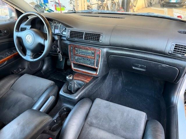 Volkswagen Passat 2.0 cat Highline