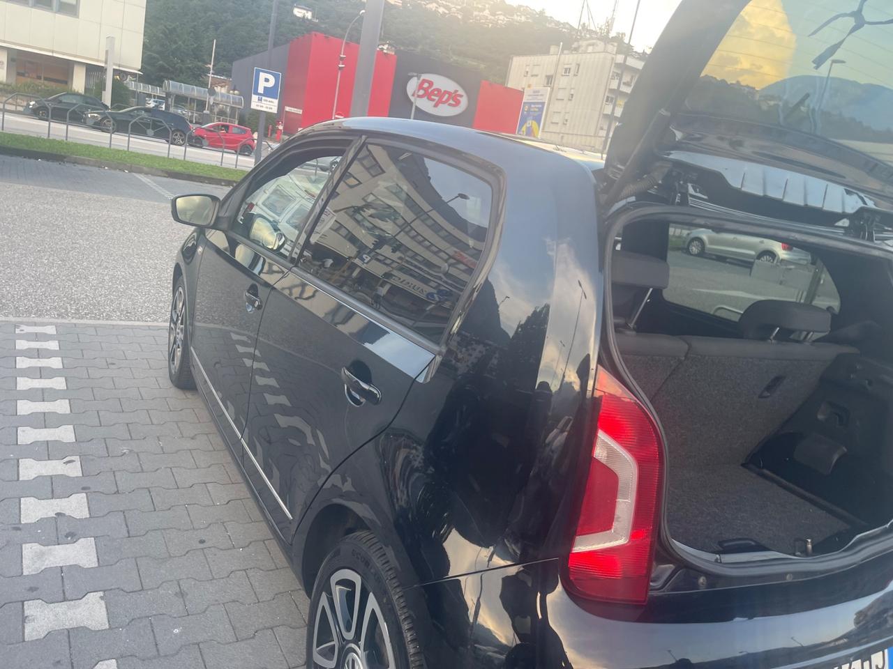Volkswagen up! 1.0 75 CV 5p. high NEOPATENTATO