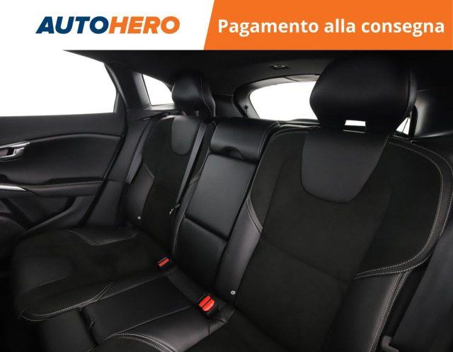 VOLVO V40 D3 R-design Kinetic
