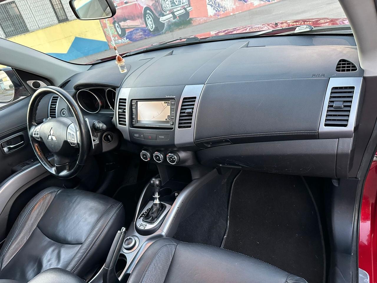 Mitsubishi Outlander 2.2 DI-D Intense DPF