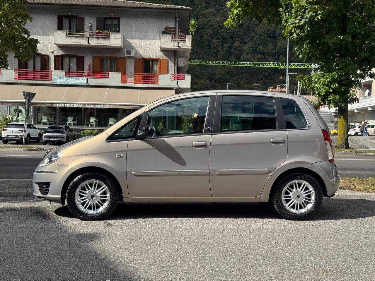 Lancia MUSA 1.4 8V Ecochic (GPL)- CINGHIA GIA' SOSTITUITA - GOMME NUOVE