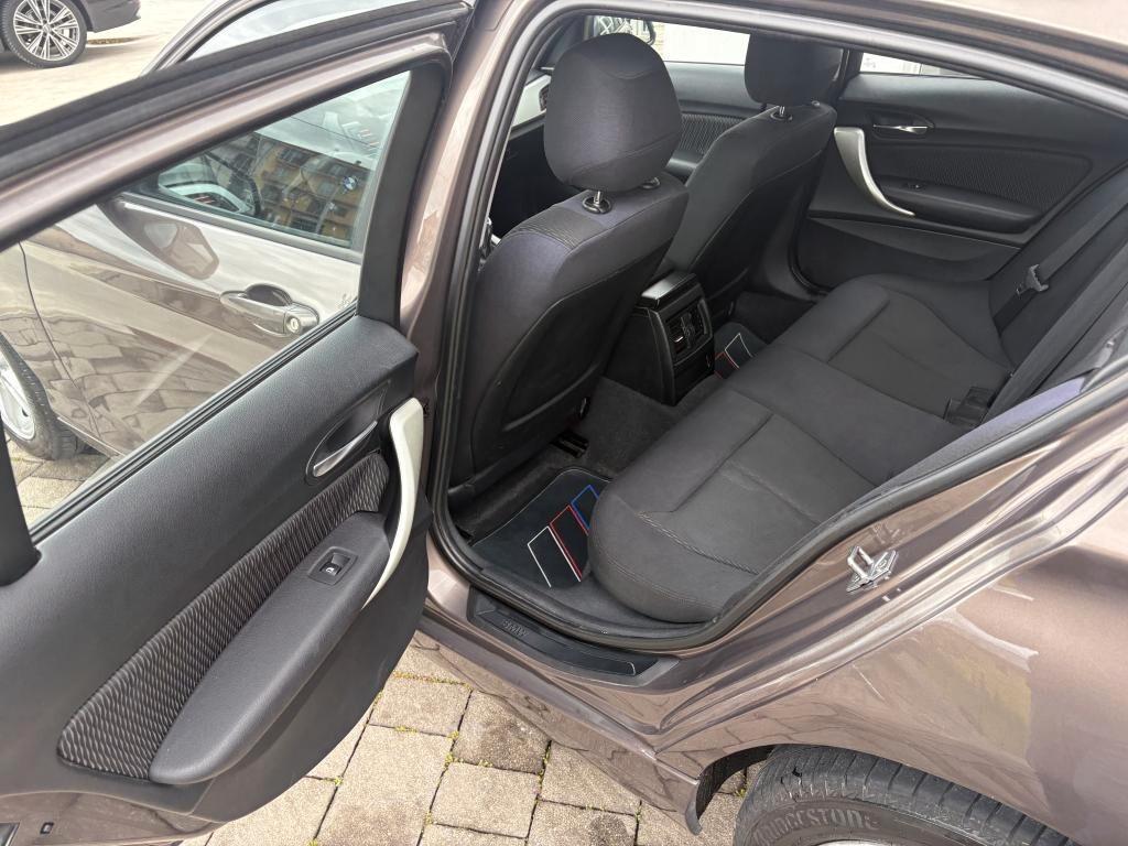 Bmw 118 d 5p. 143cv Unique