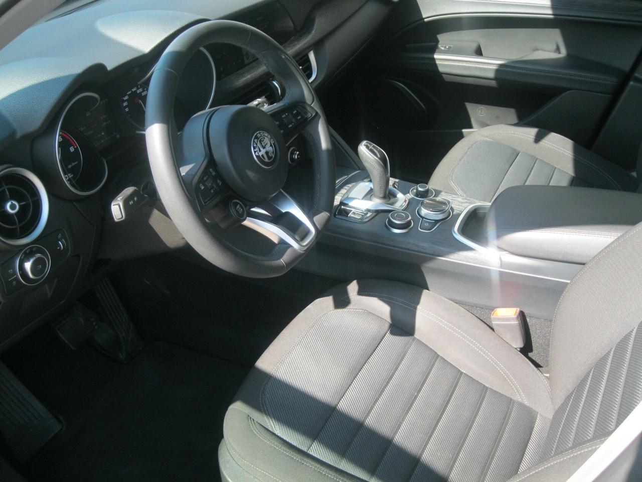 Alfa Romeo Stelvio 2.2 Turbodiesel 190 CV AT8 Q4 Business