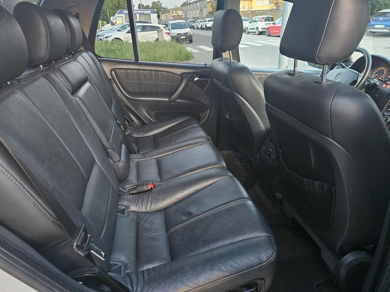 Mercedes-benz ML 270 CDI 163cv Aut*Pelle*Navi*Tetto*Xeno*Pdc*