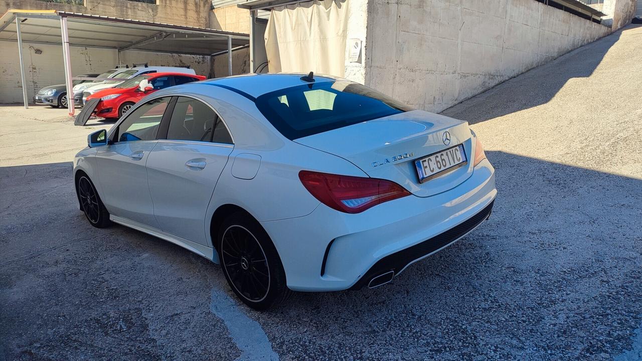 MERCEDES CLA 200 PREMIUM