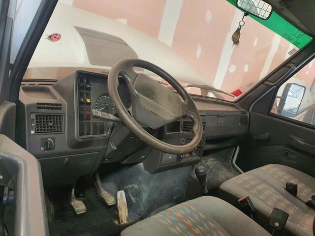 Iveco Daily II 35-8 Cassone Rib. Trilaterale