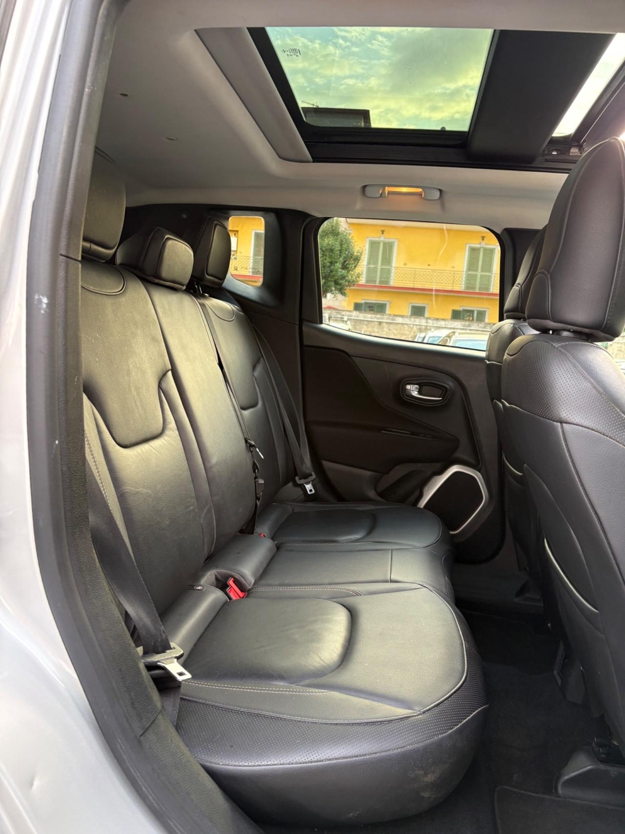 Jeep Renegade 4x4 tetto apribile gancio traino