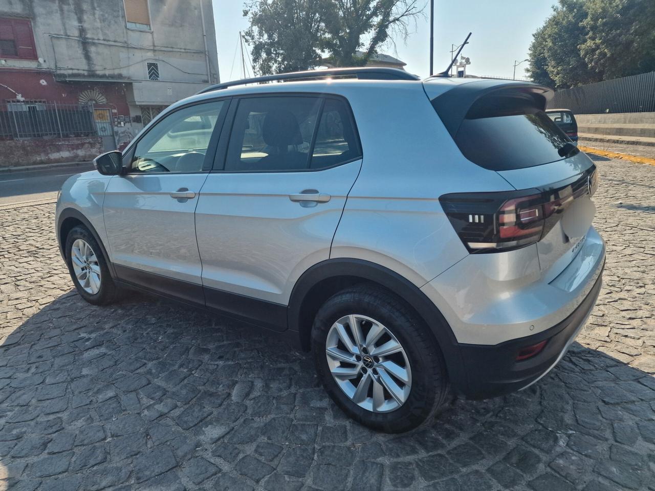 Volkswagen T-Cross 1.6 TDI cambio automatico