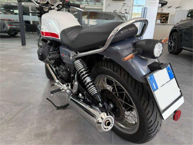 MOTO GUZZI V7 GUZZI - SPECIAL