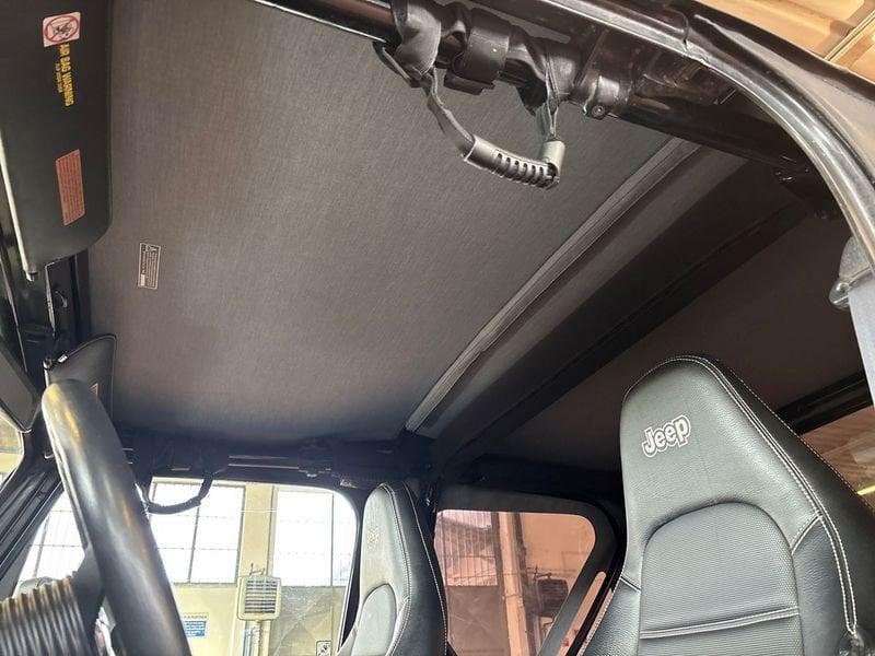 Jeep Wrangler Soft Top 2.5