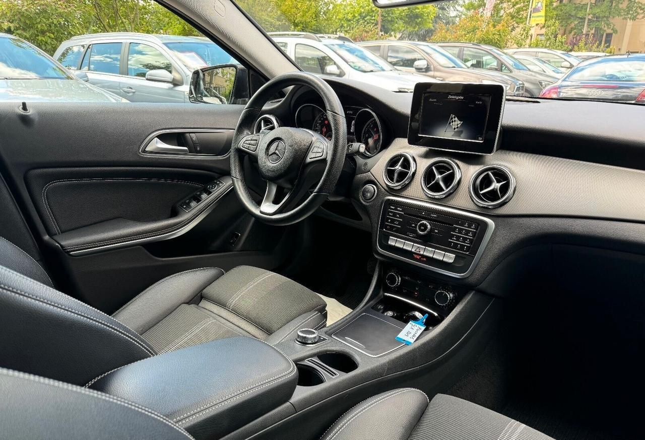 Mercedes-benz GLA 200 d Automatic Premium